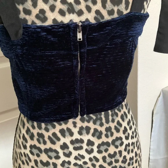 En Saison Navy Velvet Tank Top - Picture 2 of 12